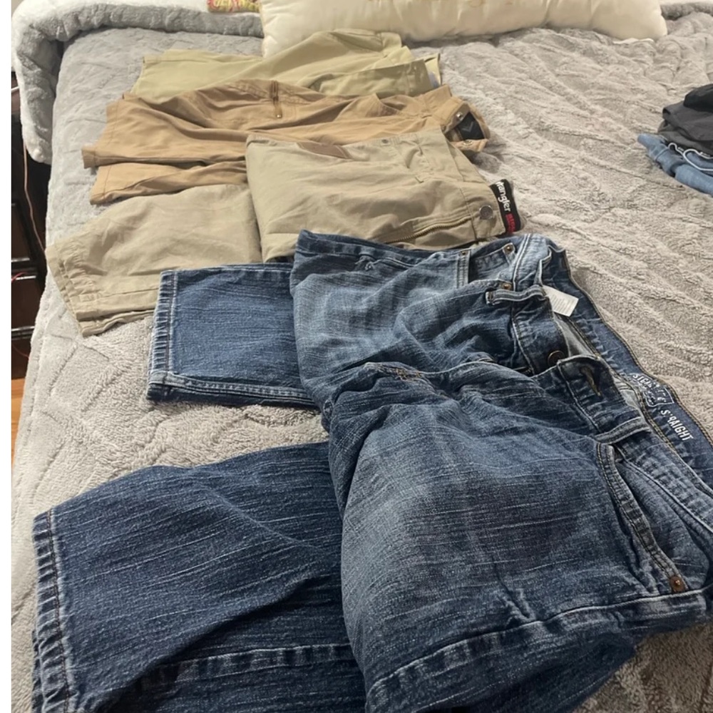 LOT of Mens jeans and shorts size 36